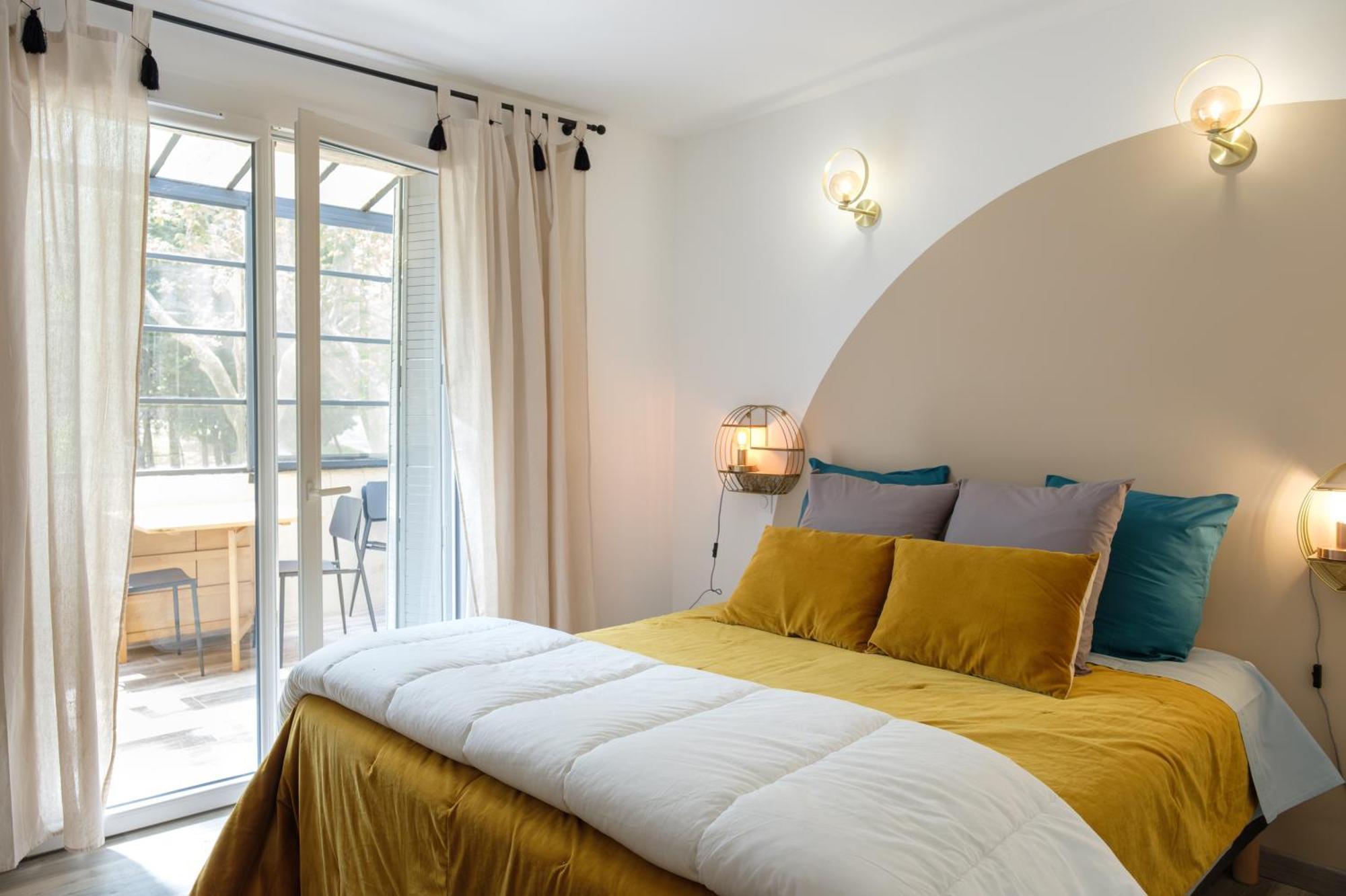 Mas Neuf De Romanin : Mas Provencal Familial Saint-Remy-de-Provence Room photo