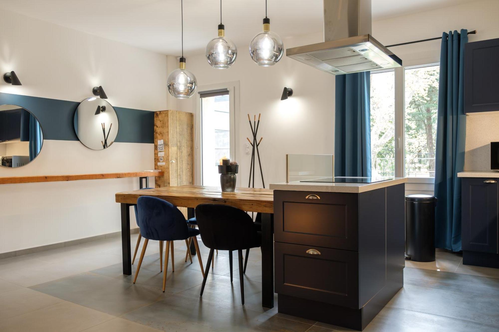 Mas Neuf De Romanin : Mas Provencal Familial Saint-Remy-de-Provence Room photo